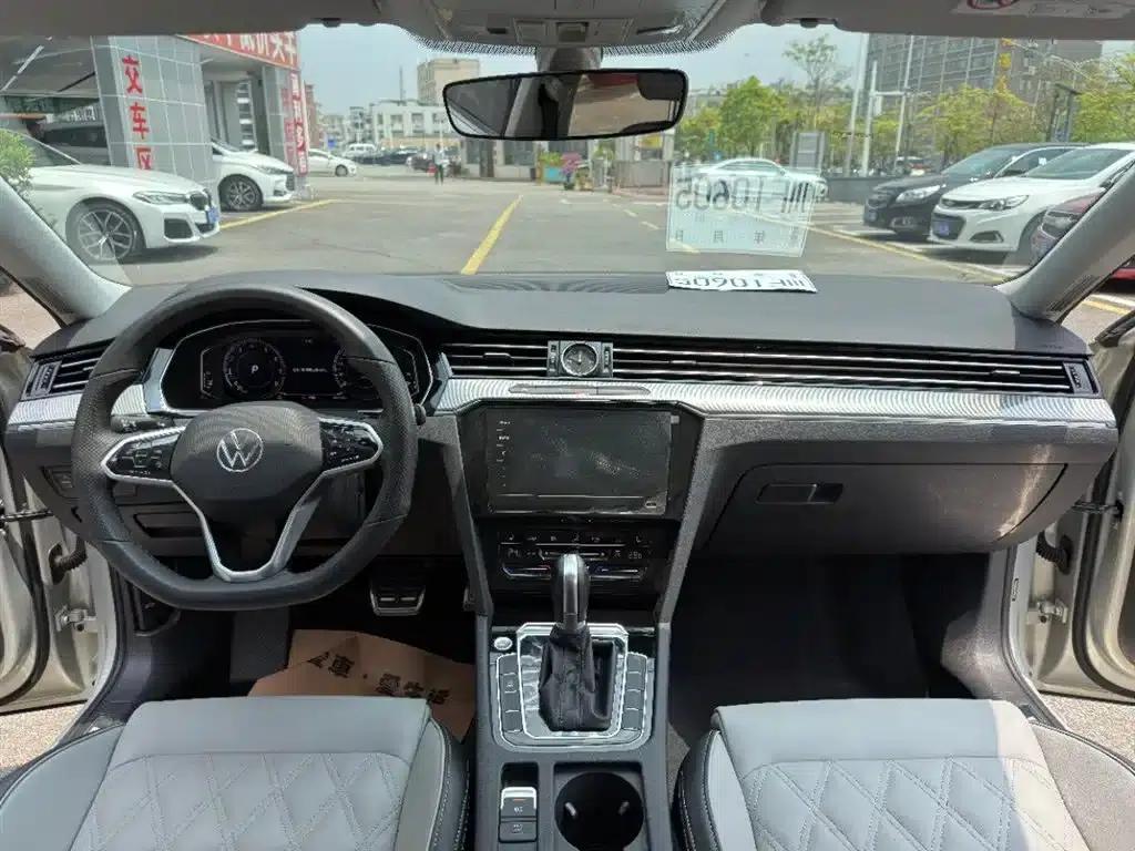 Volkswagen Magotan 2023 2 Millionth Unit Commemorative Edition 330TSI DSG Luxury — миниатюра 8