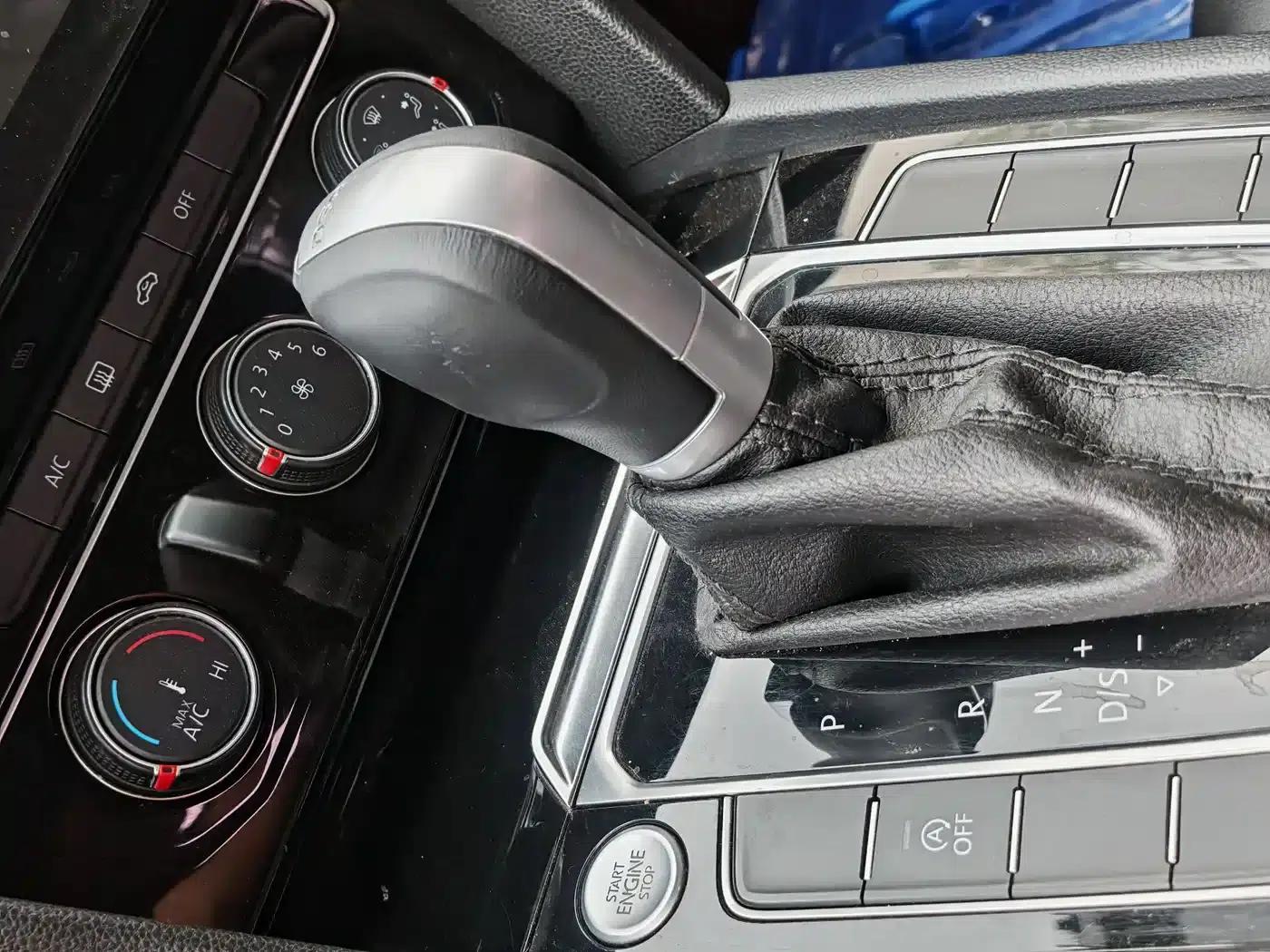 2019 Volkswagen Magotan 330TSI DSG Leading Edition (China VI Emission Standard) — миниатюра 14