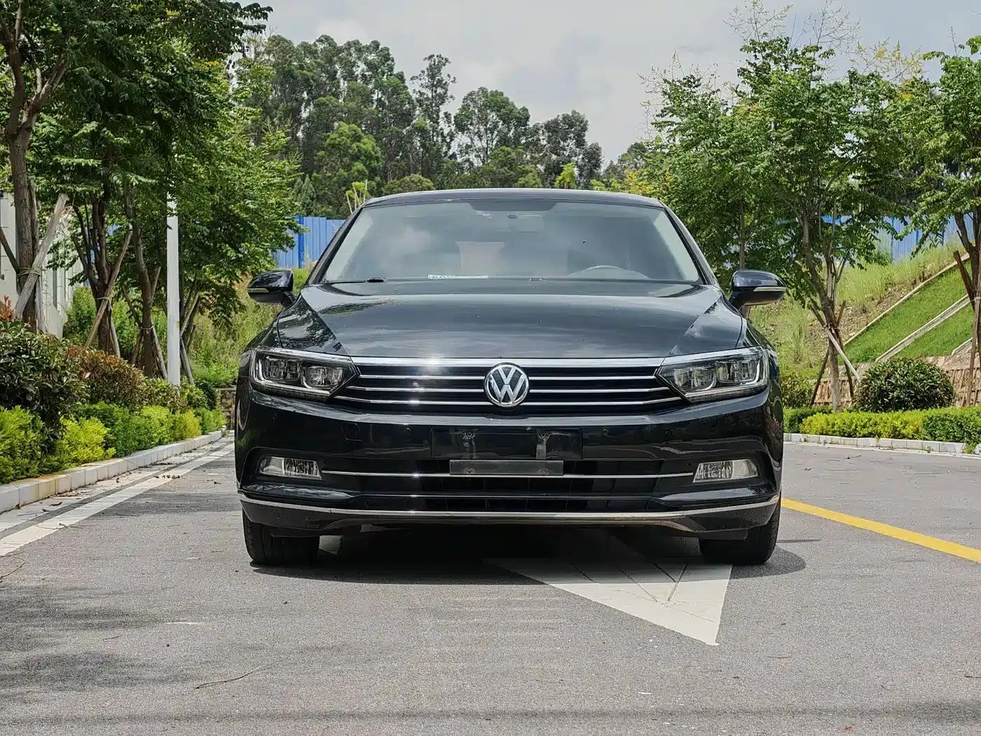 2019 Volkswagen Magotan 330TSI DSG Leading Edition (China VI Emission Standard) — миниатюра 3