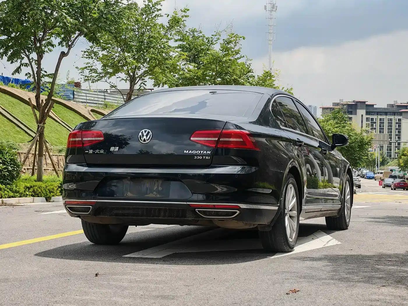 2019 Volkswagen Magotan 330TSI DSG Leading Edition (China VI Emission Standard) — миниатюра 4