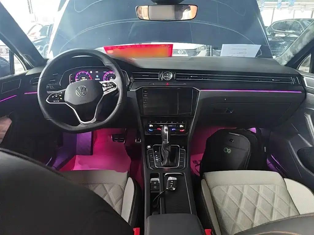Volkswagen Magotan 2023 2 Millionth Unit Commemorative Edition 330TSI DSG Luxury — миниатюра 11