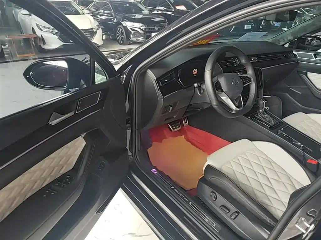 Volkswagen Magotan 2023 2 Millionth Unit Commemorative Edition 330TSI DSG Luxury — миниатюра 16