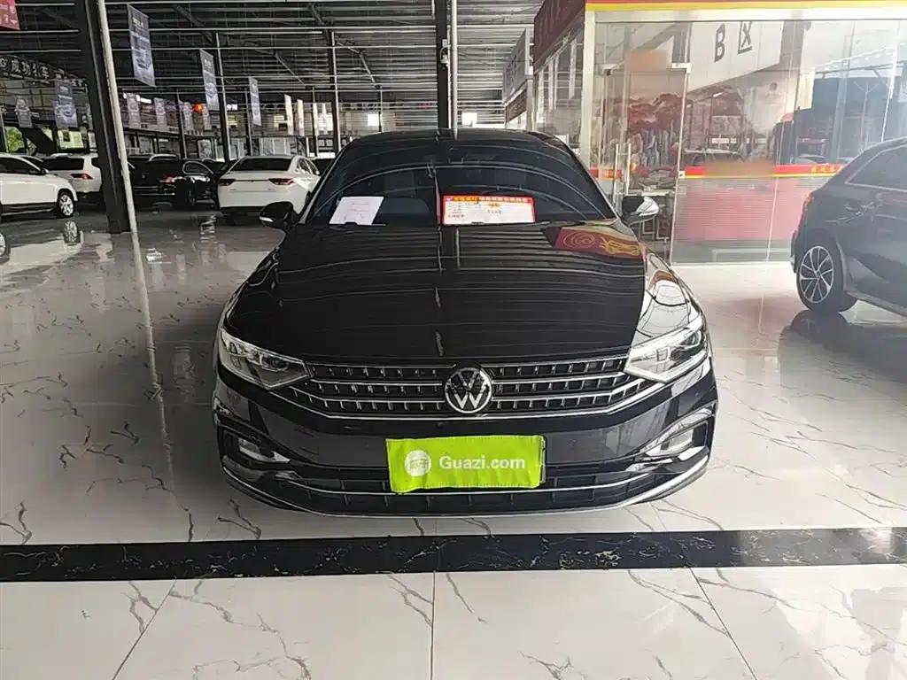 Volkswagen Magotan 2023 2 Millionth Unit Commemorative Edition 330TSI DSG Luxury — миниатюра 3