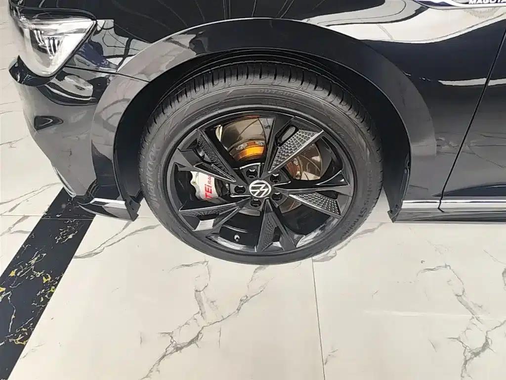 Volkswagen Magotan 2023 2 Millionth Unit Commemorative Edition 330TSI DSG Luxury — миниатюра 23