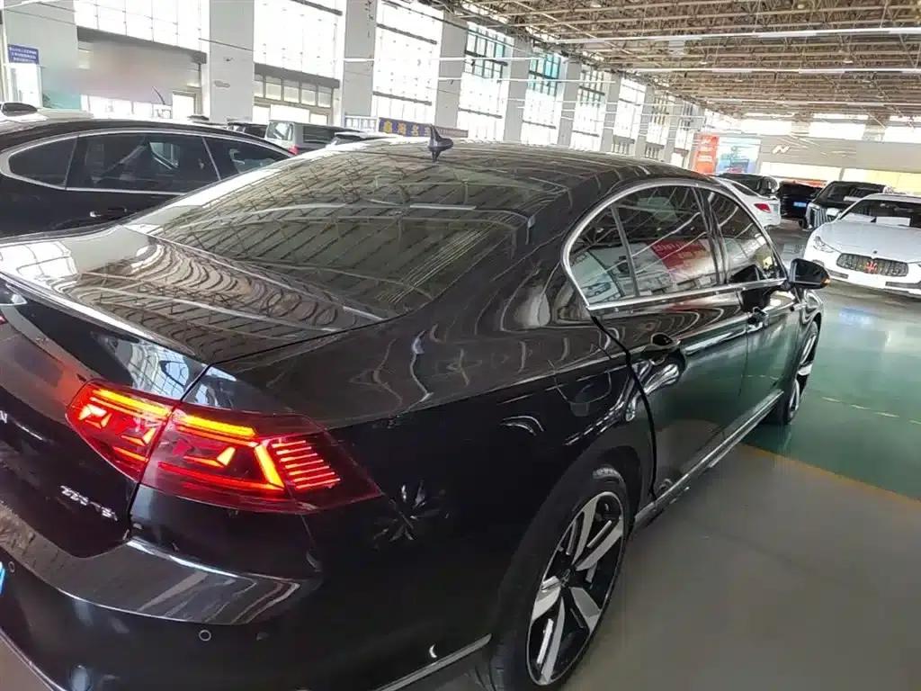 Magotan 2023 2 Millionth Unit Commemorative Edition 280TSI DSG Leading Model — миниатюра 7
