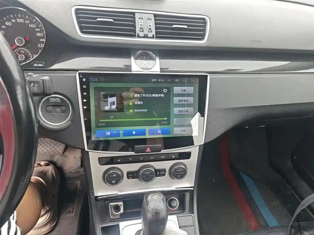 2015 Volkswagen Magotan Facelift 1.8TSI Luxury Model — миниатюра 6