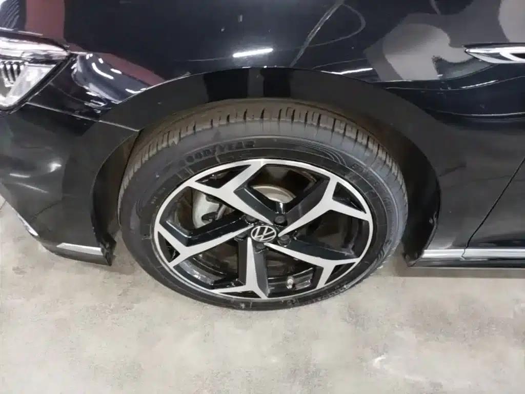 Volkswagen Magotan 2023 2 Millionth Unit Commemorative Edition 330TSI DSG Luxury — миниатюра 23
