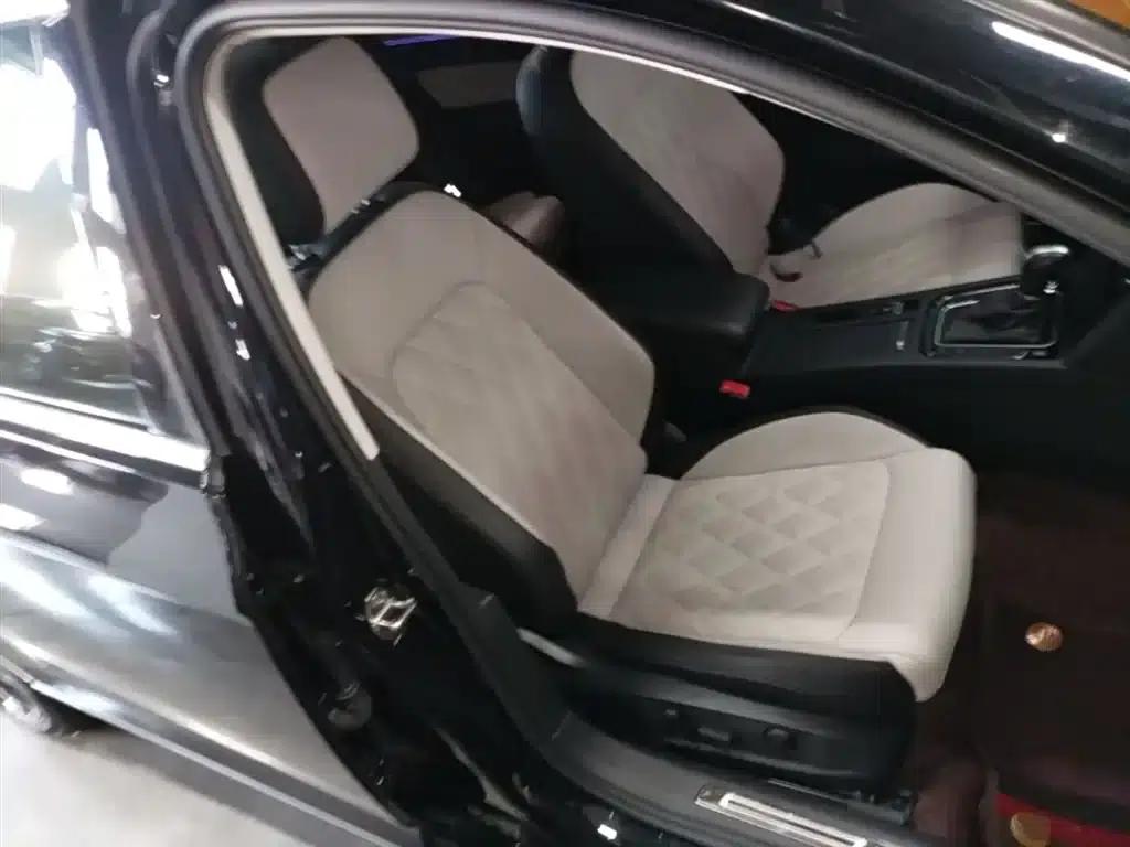 Volkswagen Magotan 2023 2 Millionth Unit Commemorative Edition 330TSI DSG Luxury — миниатюра 25
