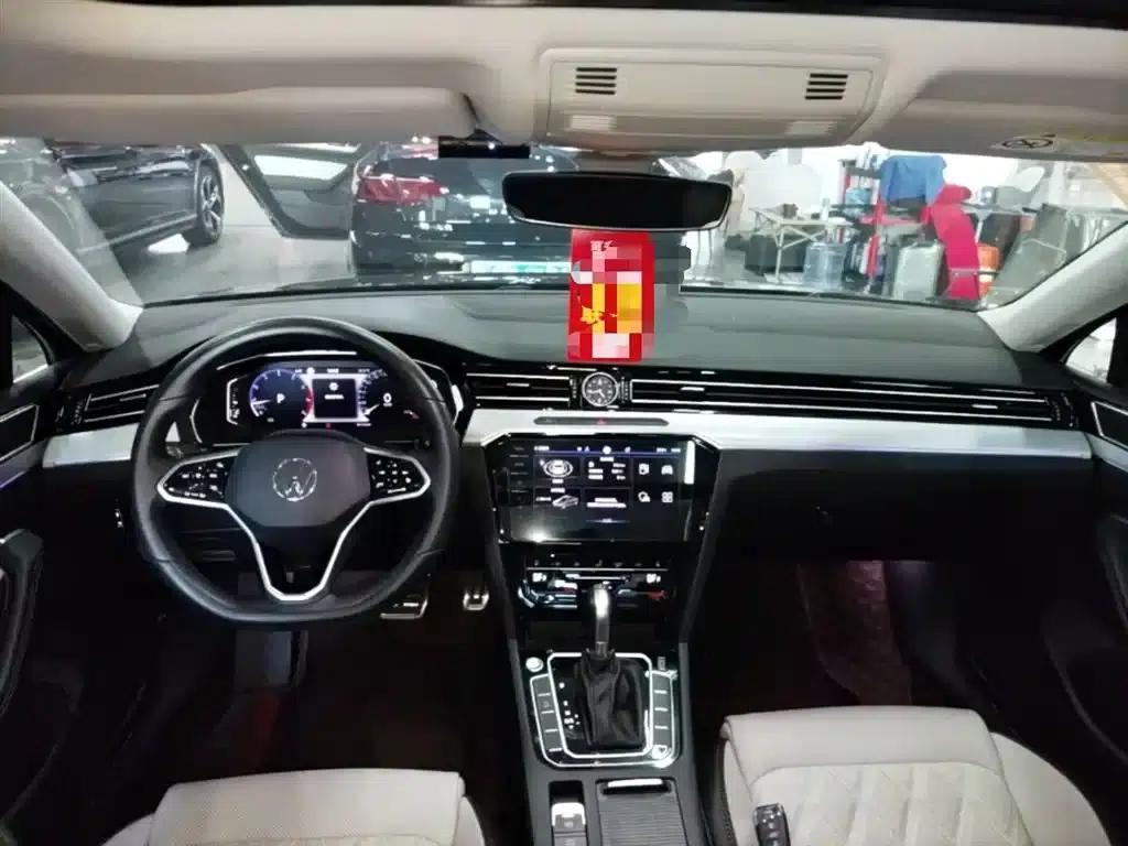 Volkswagen Magotan 2023 2 Millionth Unit Commemorative Edition 330TSI DSG Luxury — миниатюра 10