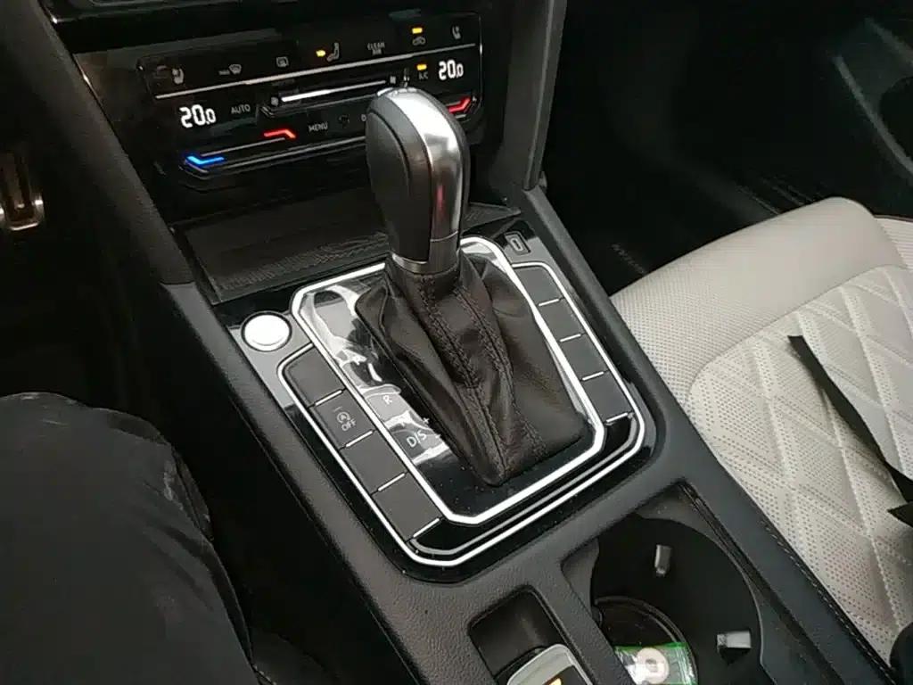 Volkswagen Magotan 2023 2 Millionth Unit Commemorative Edition 380TSI DSG Flagship Model — миниатюра 14
