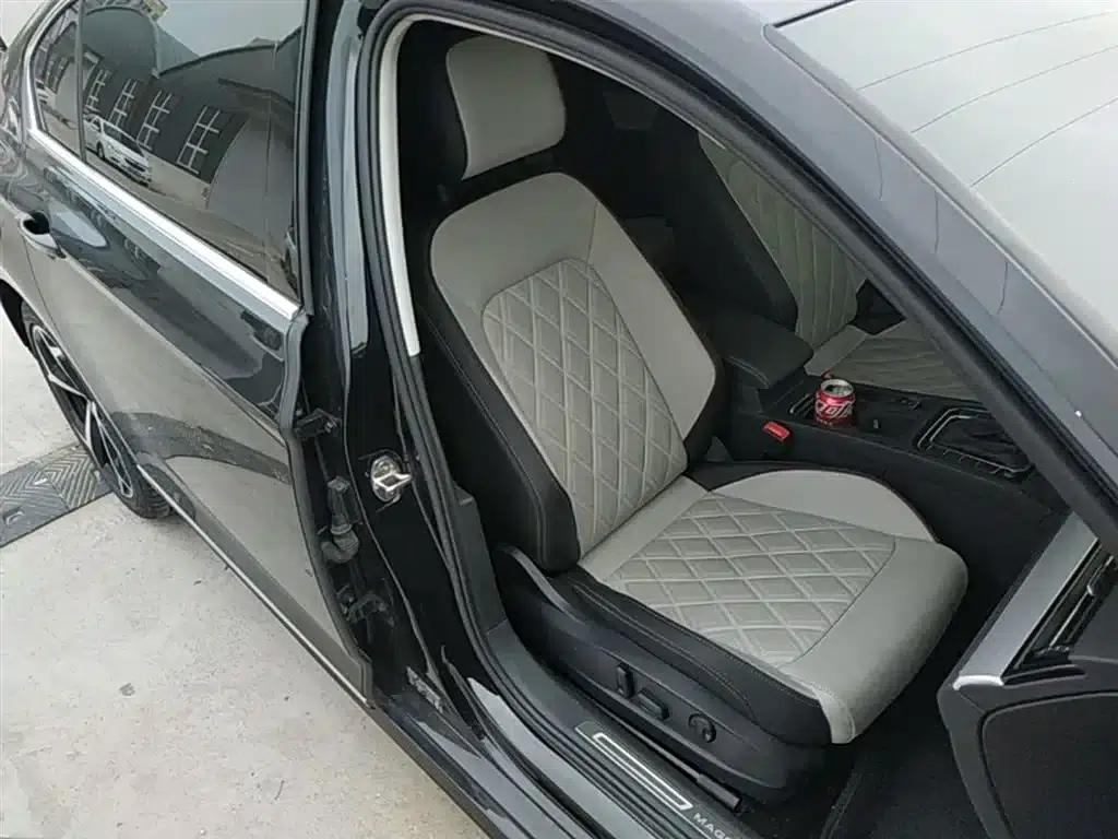 Volkswagen Magotan 2023 2 Millionth Unit Commemorative Edition 380TSI DSG Flagship Model — миниатюра 25