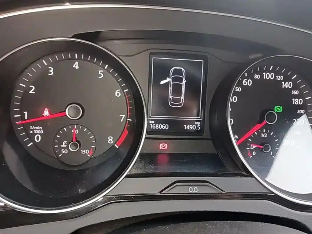 2019 Volkswagen Magotan 330TSI DSG Luxury Edition (National V Emission Standard) — миниатюра 12