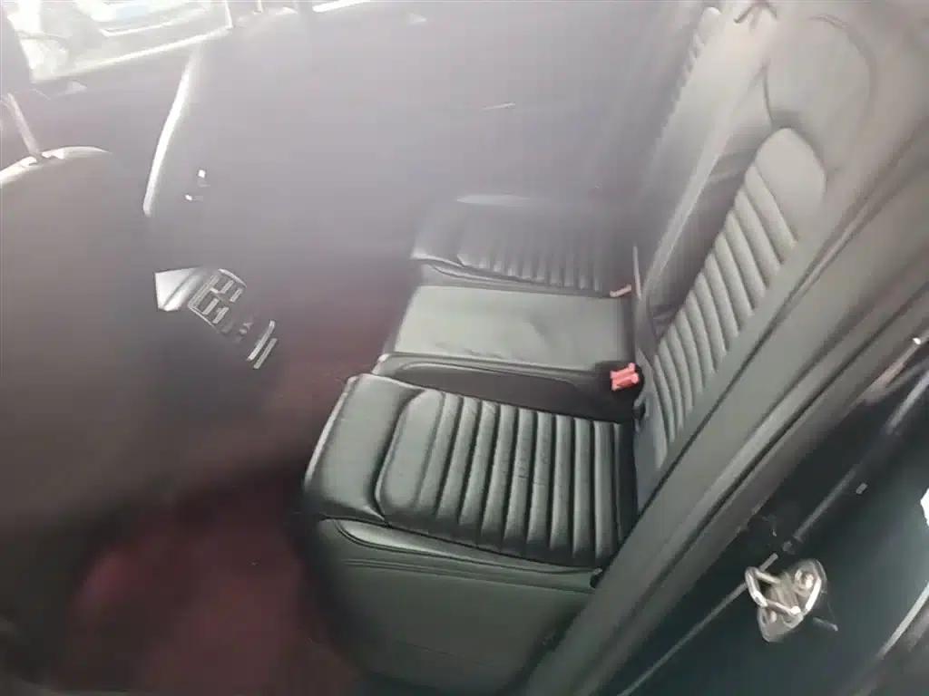 2019 Volkswagen Magotan 330TSI DSG Luxury Edition (National V Emission Standard) — миниатюра 17