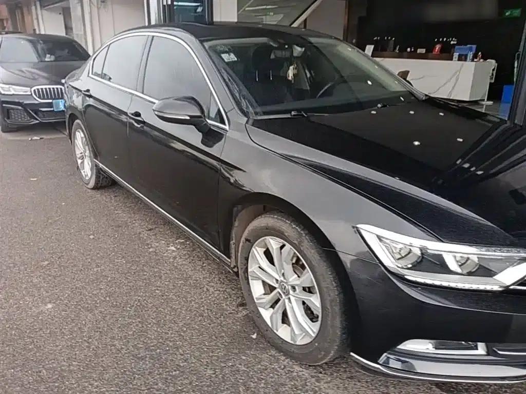 2019 Volkswagen Magotan 330TSI DSG Luxury Edition (National V Emission Standard) — миниатюра 4