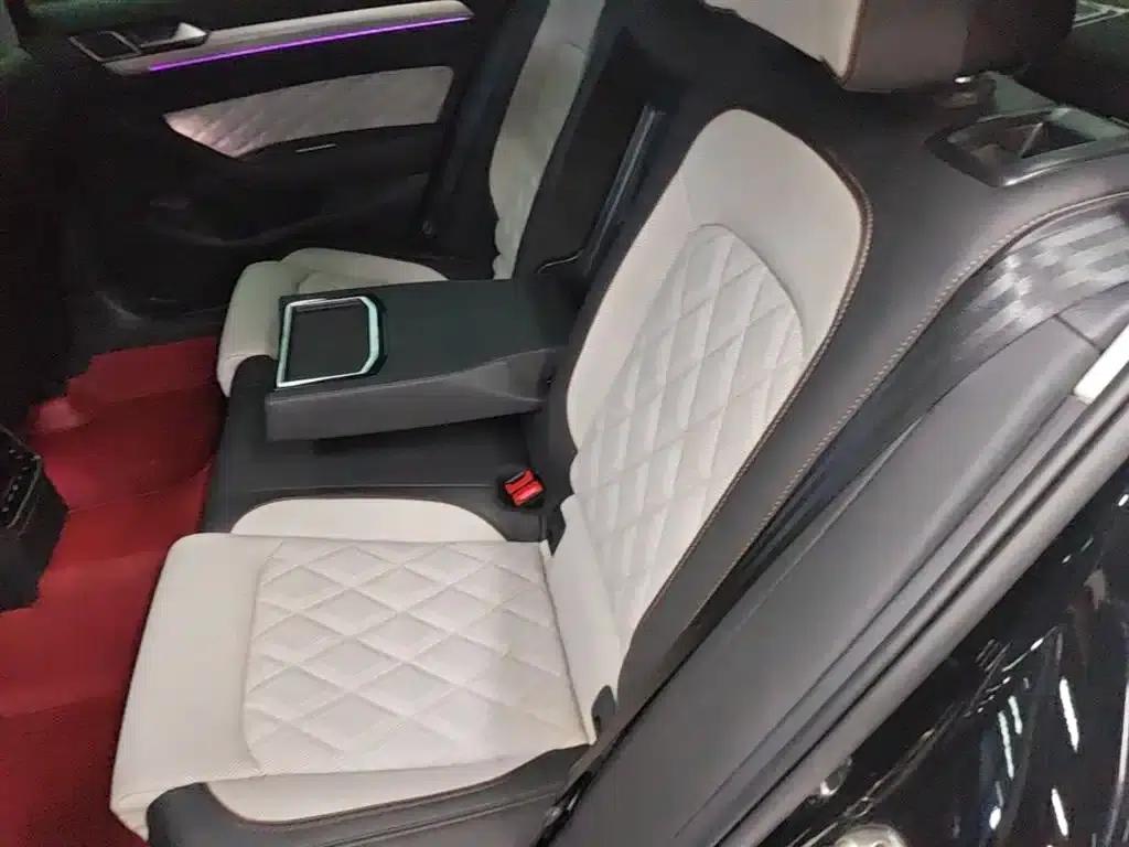 Volkswagen Magotan 2023 2 Millionth Unit Commemorative Edition 380TSI DSG Flagship Model — миниатюра 17