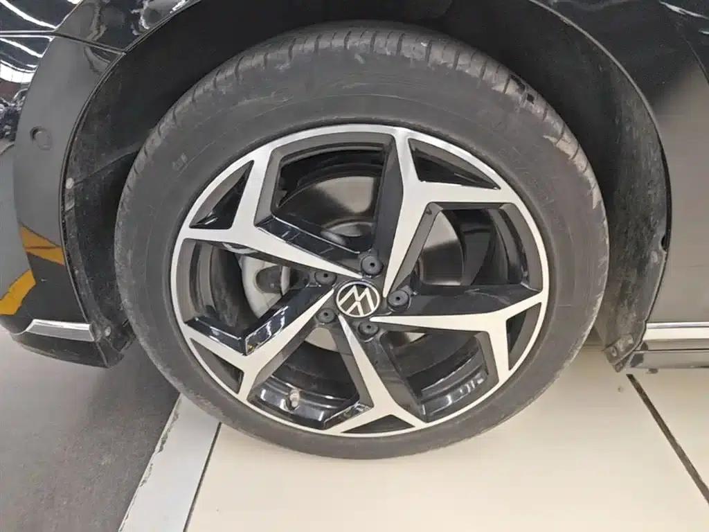 Volkswagen Magotan 2023 2 Millionth Unit Commemorative Edition 380TSI DSG Flagship Model — миниатюра 23