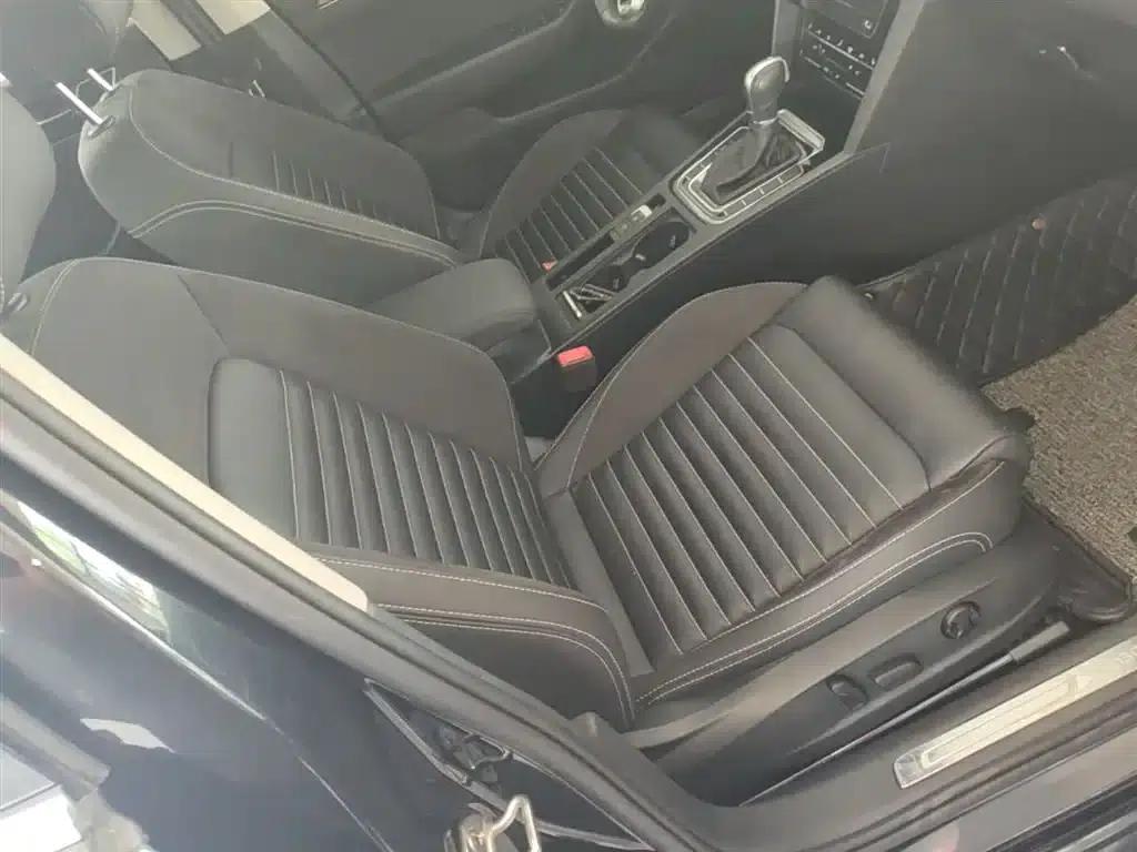 2020 Volkswagen Passat 330TSI DSG Leading Edition — миниатюра 25