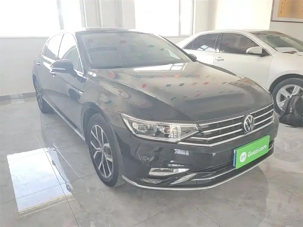 2020 Volkswagen Passat 330TSI DSG Leading Edition — миниатюра 4