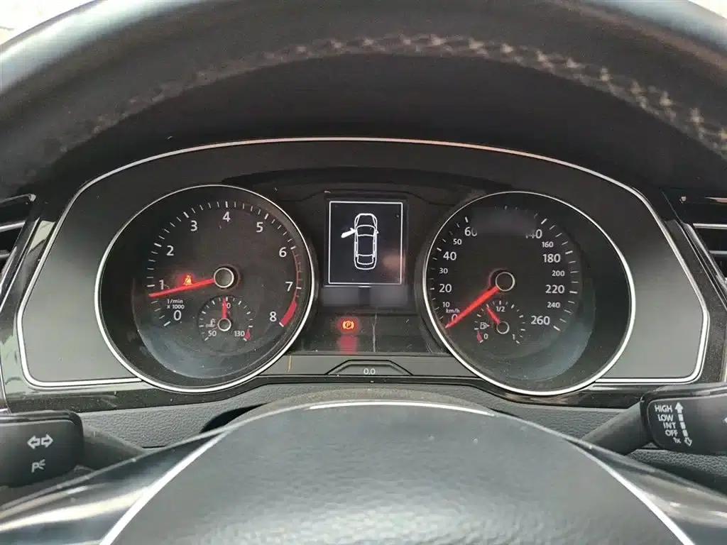 2018 Volkswagen Magotan 330TSI DSG Luxury — миниатюра 4