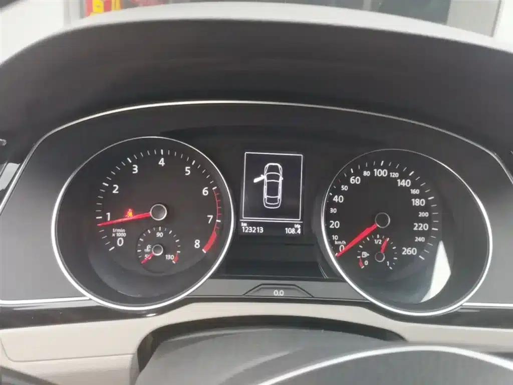 2017 Volkswagen Passat 330TSI DSG Luxury — миниатюра 12