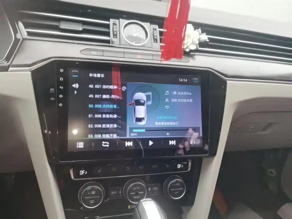 2017 Volkswagen Passat 330TSI DSG Luxury — миниатюра 13