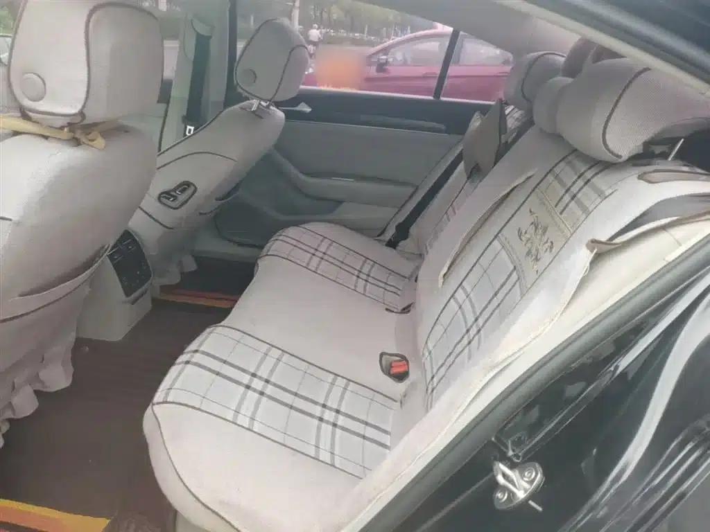 2017 Volkswagen Passat 330TSI DSG Luxury — миниатюра 17