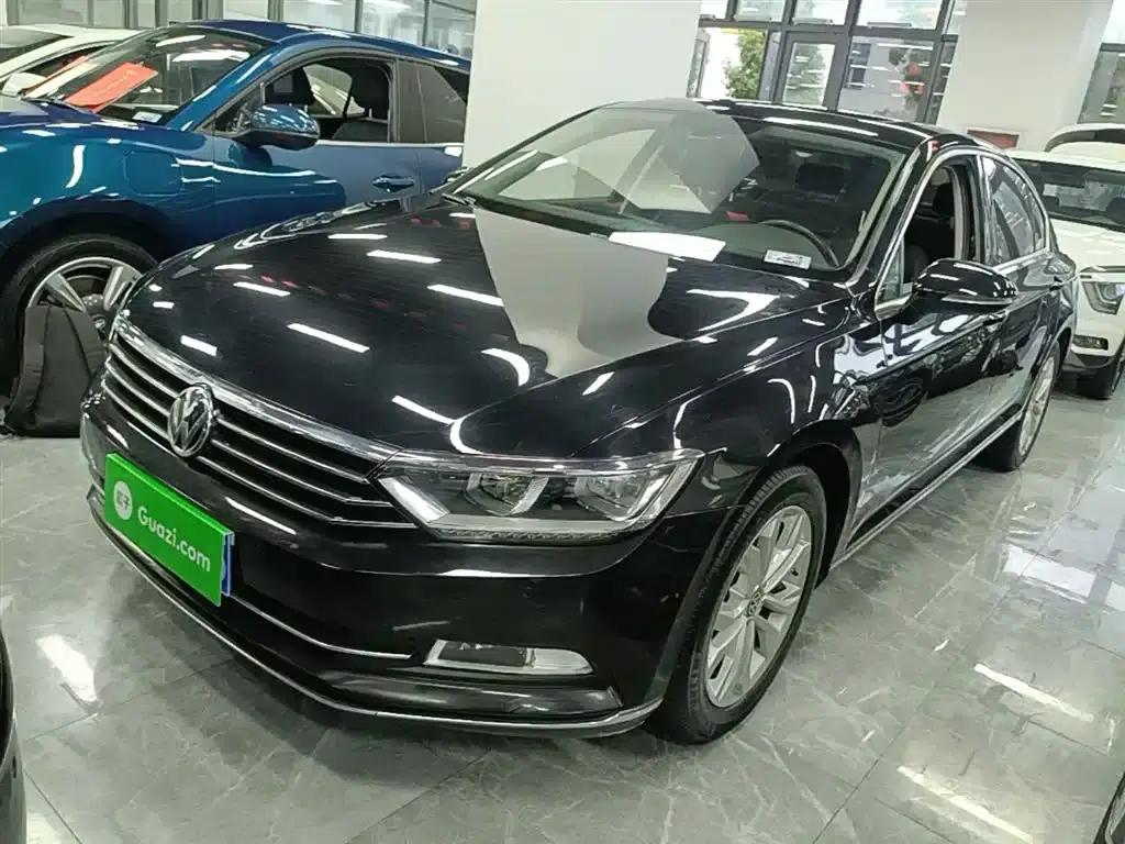 2018 Volkswagen Magotan Facelift 380TSI DSG Luxury Model — миниатюра 1