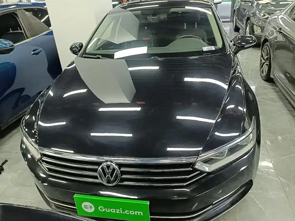 2018 Volkswagen Magotan Facelift 380TSI DSG Luxury Model — миниатюра 3