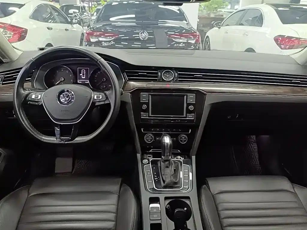 2018 Volkswagen Magotan Facelift 380TSI DSG Luxury Model — миниатюра 10
