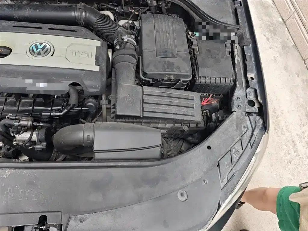 2015 Volkswagen Passat 1.8TSI Luxury — миниатюра 24