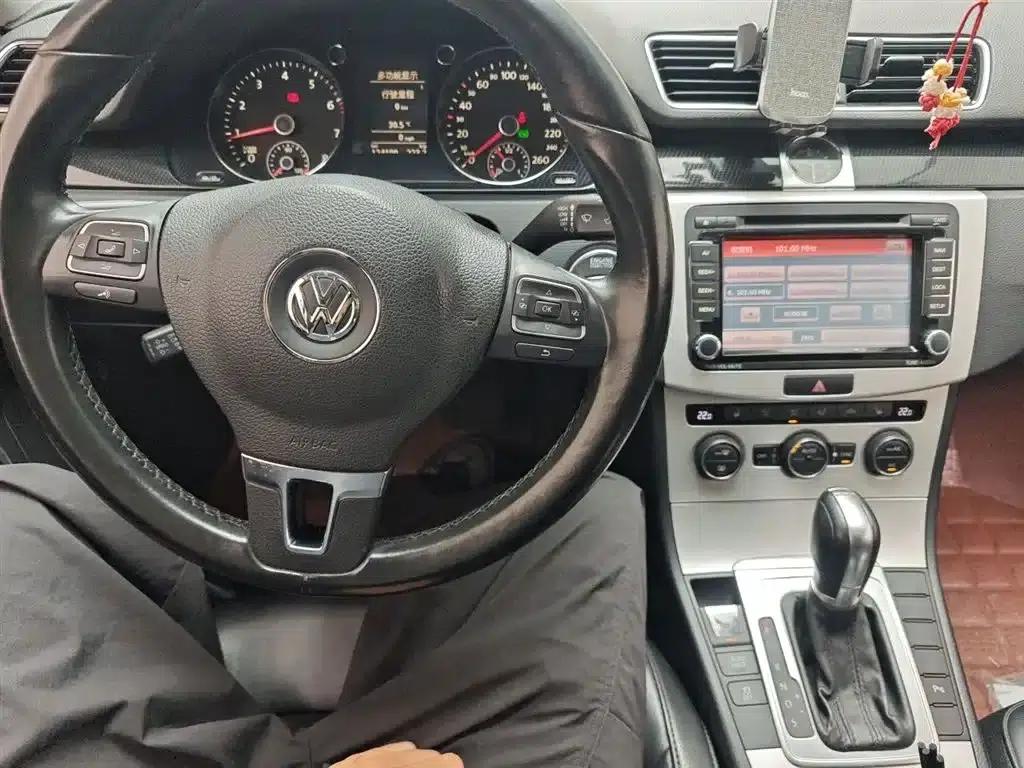 2015 Volkswagen Passat 1.8TSI Luxury — миниатюра 10