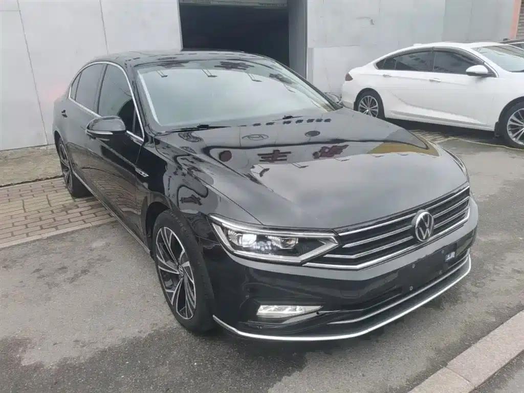 2020 Volkswagen Passat 330TSI DSG Luxury — миниатюра 4