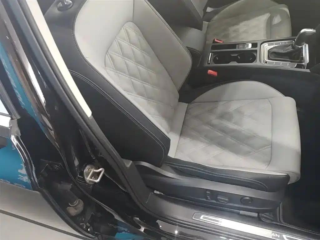 2025 Volkswagen Magotan Facelift Edition 280TSI DSG Luxury Model — миниатюра 11