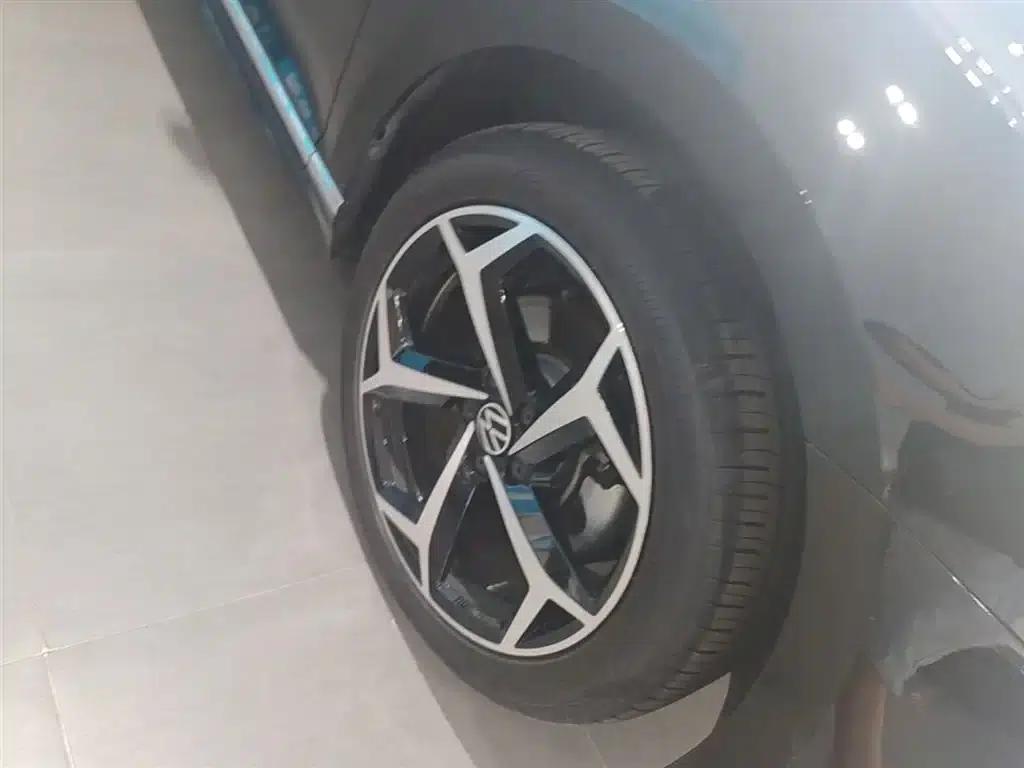 2025 Volkswagen Magotan Facelift Edition 280TSI DSG Luxury Model — миниатюра 14