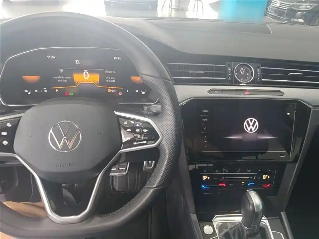 2025 Volkswagen Magotan Facelift Edition 280TSI DSG Luxury Model — миниатюра 16