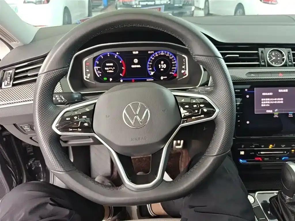 Volkswagen Magotan 2023 2 Millionth Unit Commemorative Edition 330TSI DSG Luxury — миниатюра 11