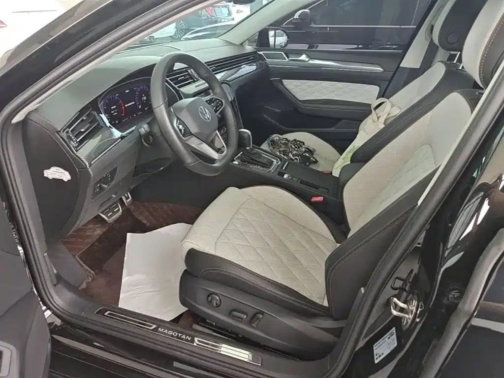 Volkswagen Magotan 2023 2 Millionth Unit Commemorative Edition 330TSI DSG Luxury — миниатюра 15