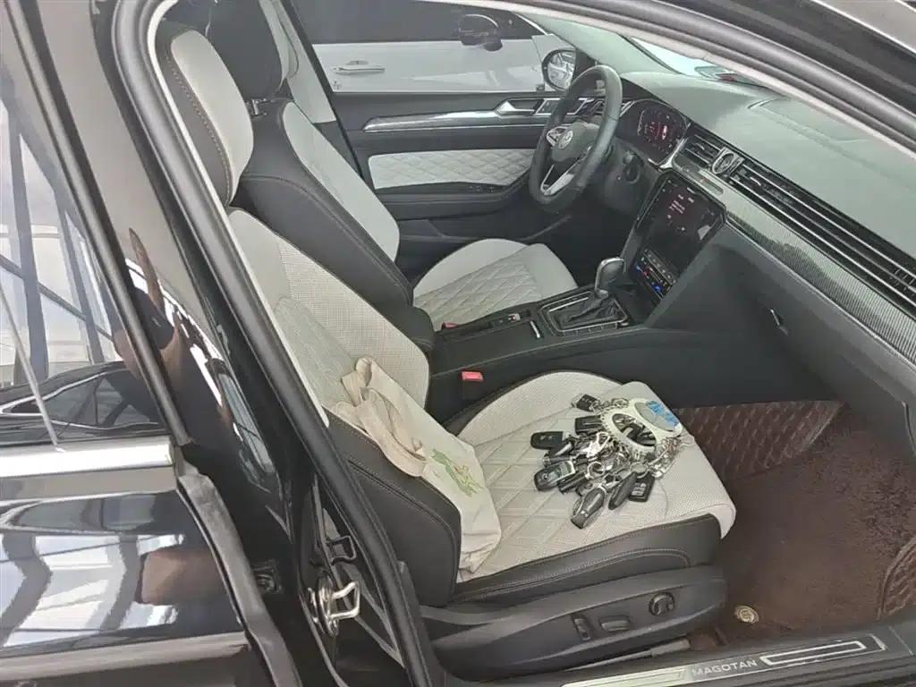 Volkswagen Magotan 2023 2 Millionth Unit Commemorative Edition 330TSI DSG Luxury — миниатюра 25
