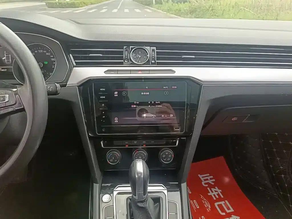 2017 Volkswagen Magotan 330TSI DSG Leading Edition — миниатюра 13
