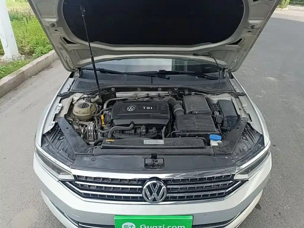 2017 Volkswagen Magotan 330TSI DSG Leading Edition — миниатюра 20