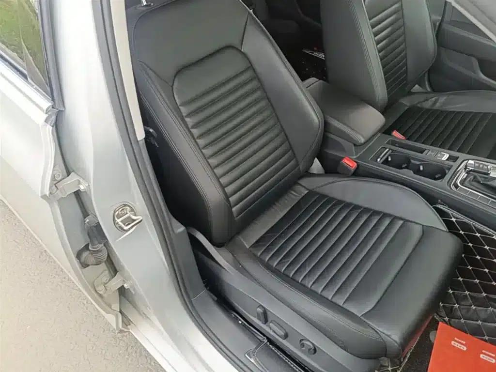 2017 Volkswagen Magotan 330TSI DSG Leading Edition — миниатюра 25
