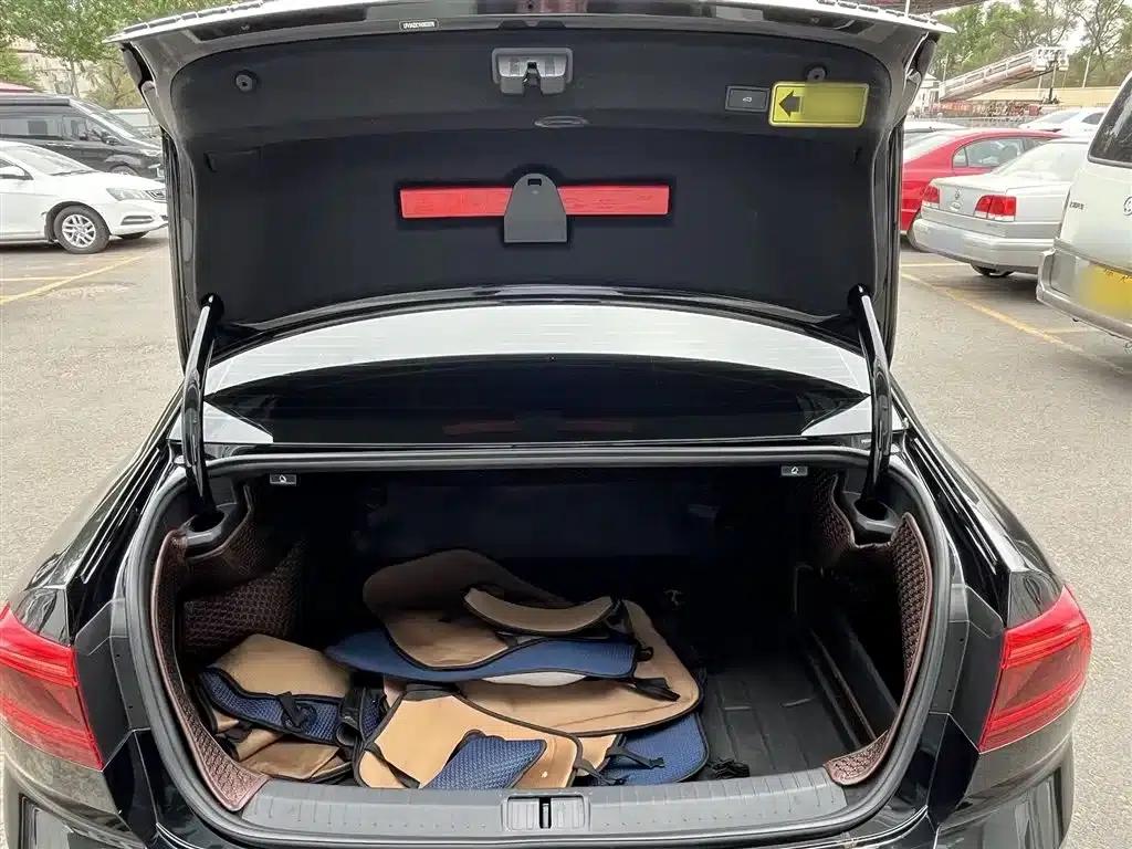 2020 Volkswagen Passat 330TSI DSG Luxury — миниатюра 12