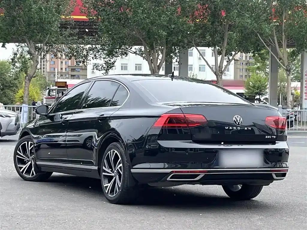 2020 Volkswagen Passat 330TSI DSG Luxury — миниатюра 6