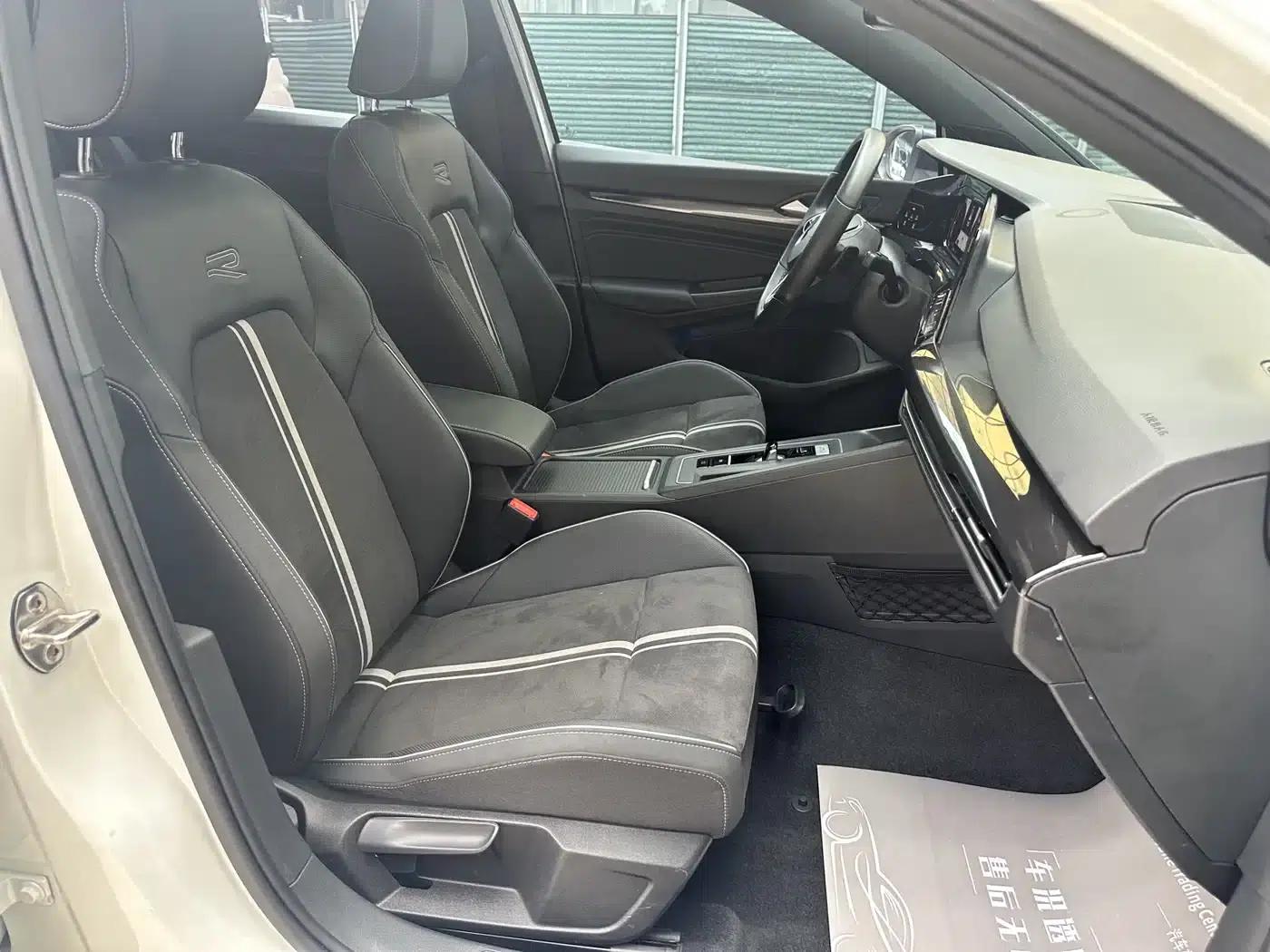 2023 Golf Facelift 280TSI DSG R-Line Lite — миниатюра 12