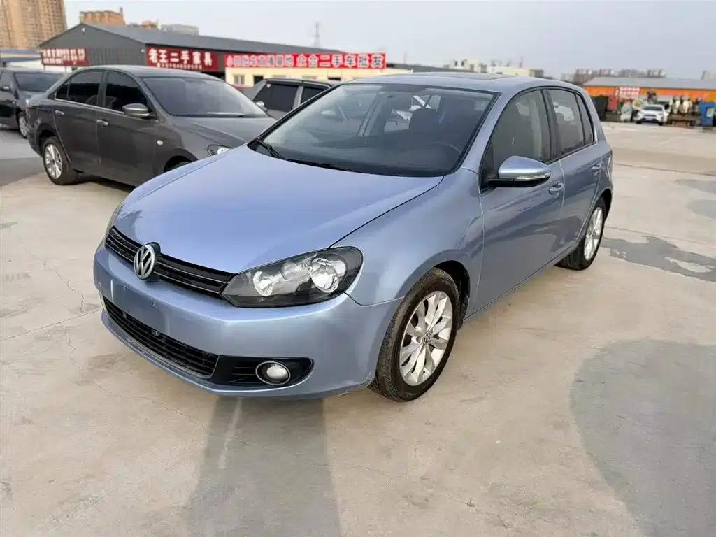 2012 Golf 1.6 Automatic Luxury Edition — миниатюра 1