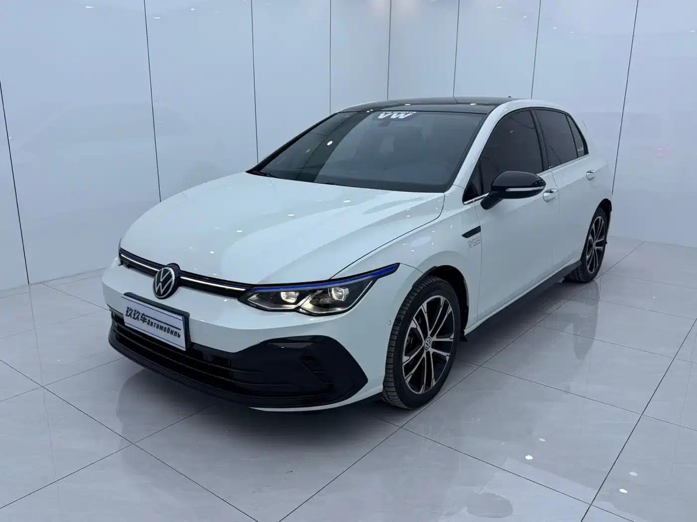 2023 Golf 280TSI DSG R-Line Lite — миниатюра 1