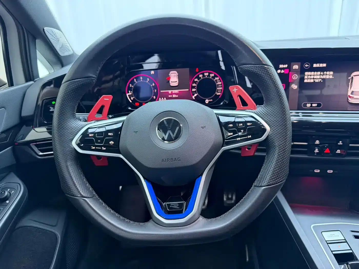 2023 Golf 280TSI DSG R-Line Lite — миниатюра 15