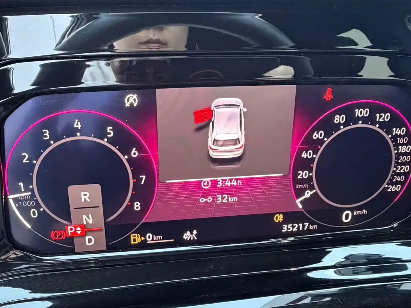 2023 Golf 280TSI DSG R-Line Lite — миниатюра 18