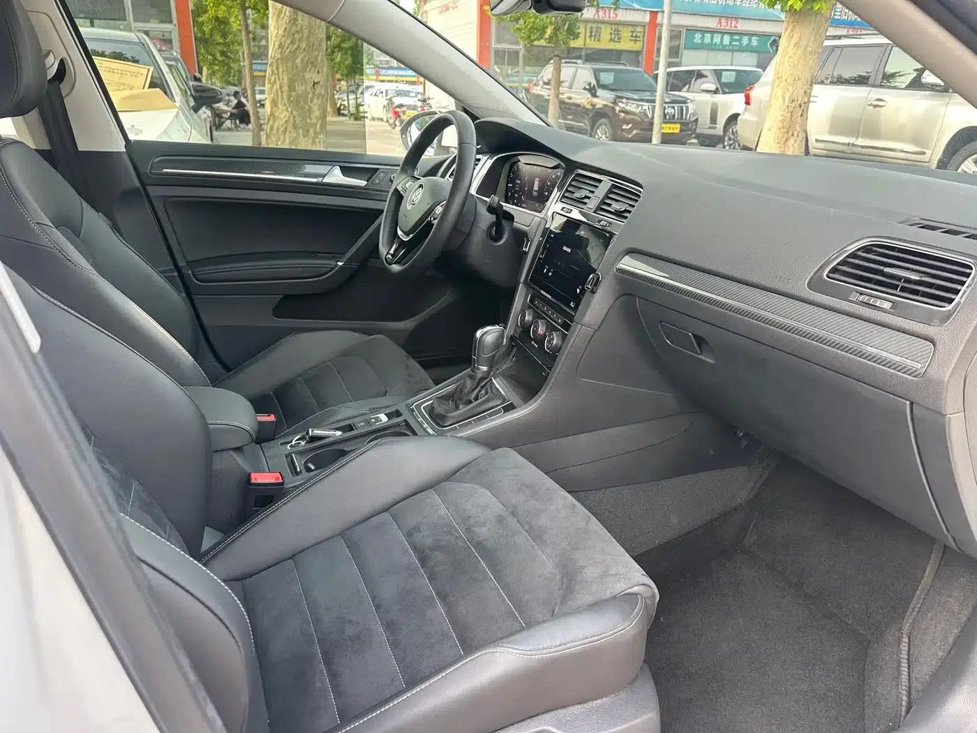 2020 Golf Beloved Edition 280TSI DSG Luxury — миниатюра 7