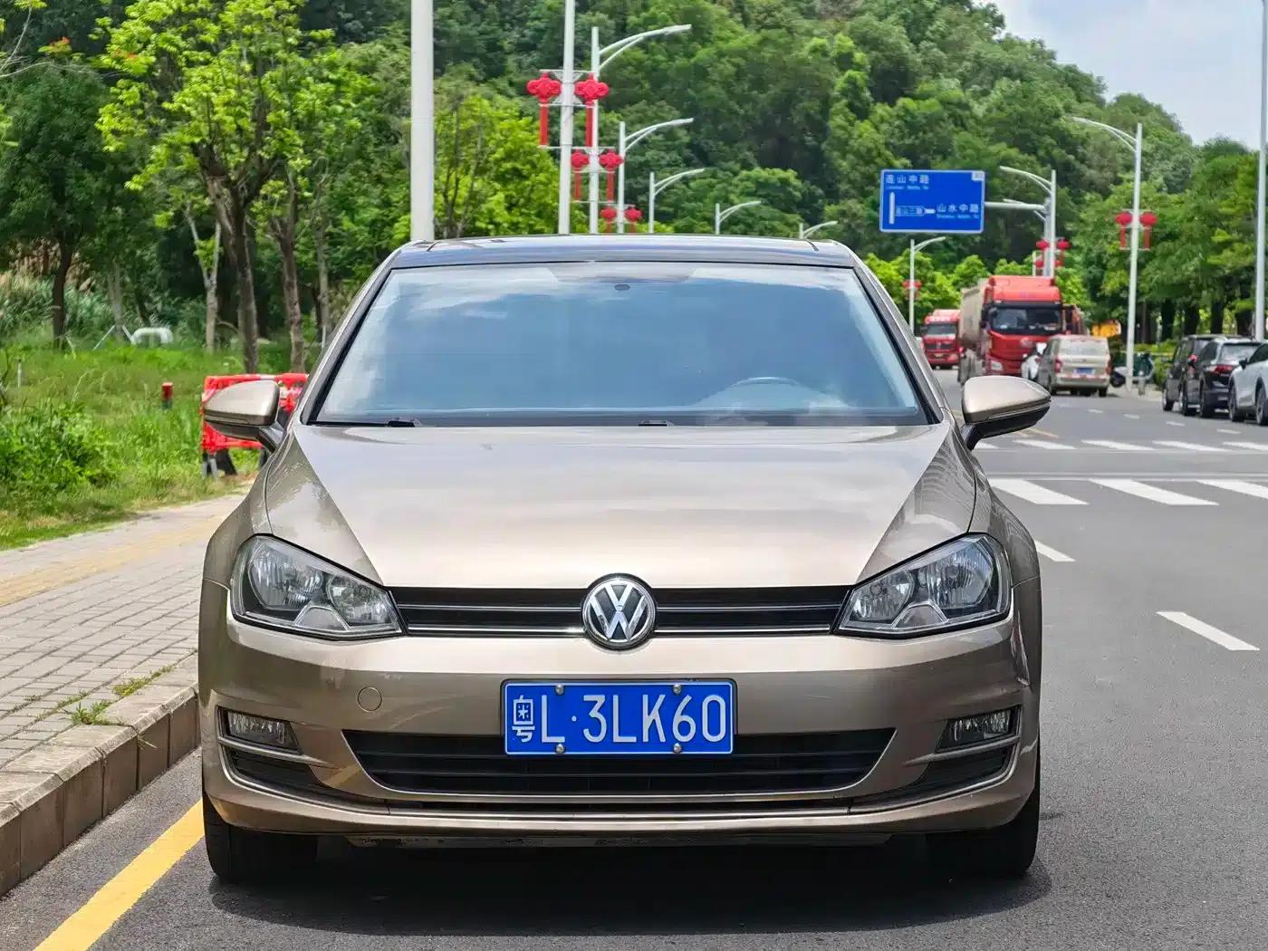 2015 Golf 1.2TSI Automatic Comfort — миниатюра 2